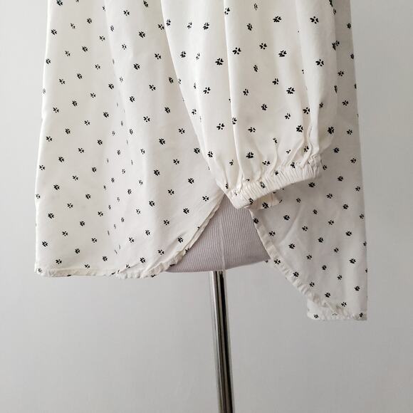 The Nines by Hatch Peasant Blouse Maternity Button Front Cream Printed Small - Picture 8 of 13